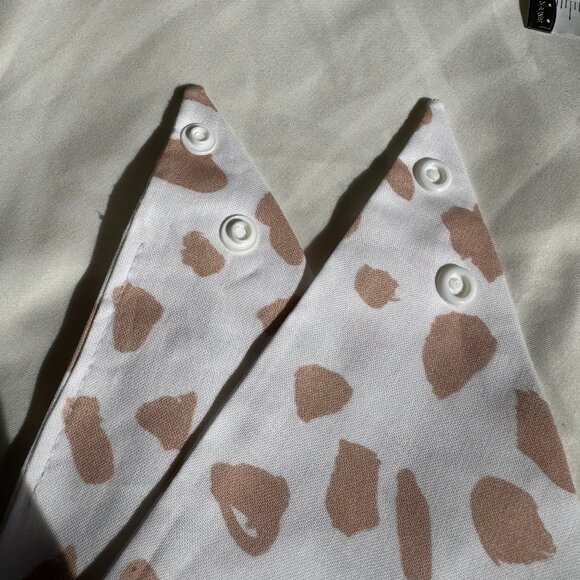 NWT Blush & Fluff Strawberry Cow Print Dog Bandana, White and Pink, Size M - Picture 9 of 16